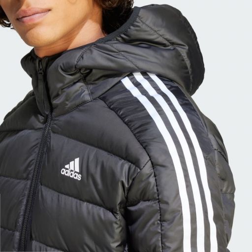 Essentials_3-Stripes_Light_Down_Hooded_Parka_Czern_HZ8522_41_detail